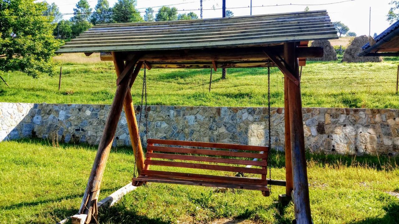 Гостьовий Дім "У Ані" Yablunytsia Dış mekan fotoğraf